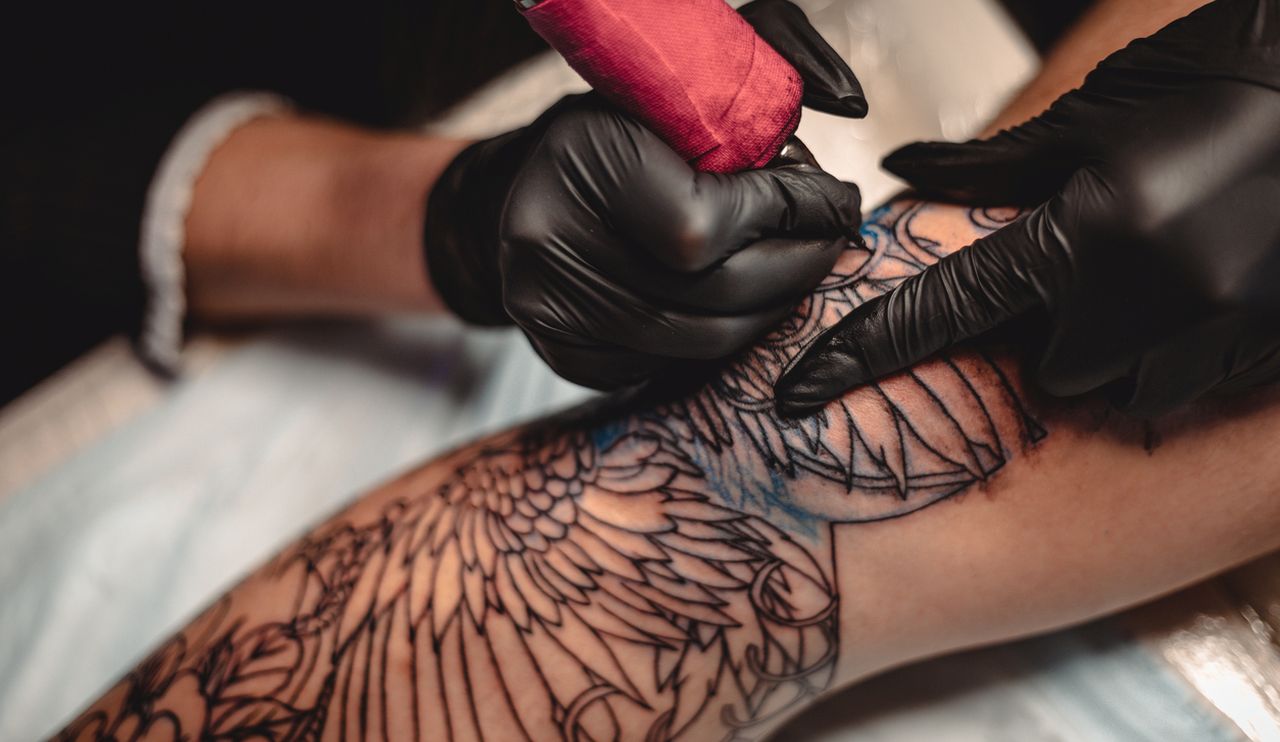 Премахването на нацистки татуировки: "Не знаеш дали се променят или крият"