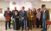 Министър Mариан Бачев връчи наградите „Златен век“