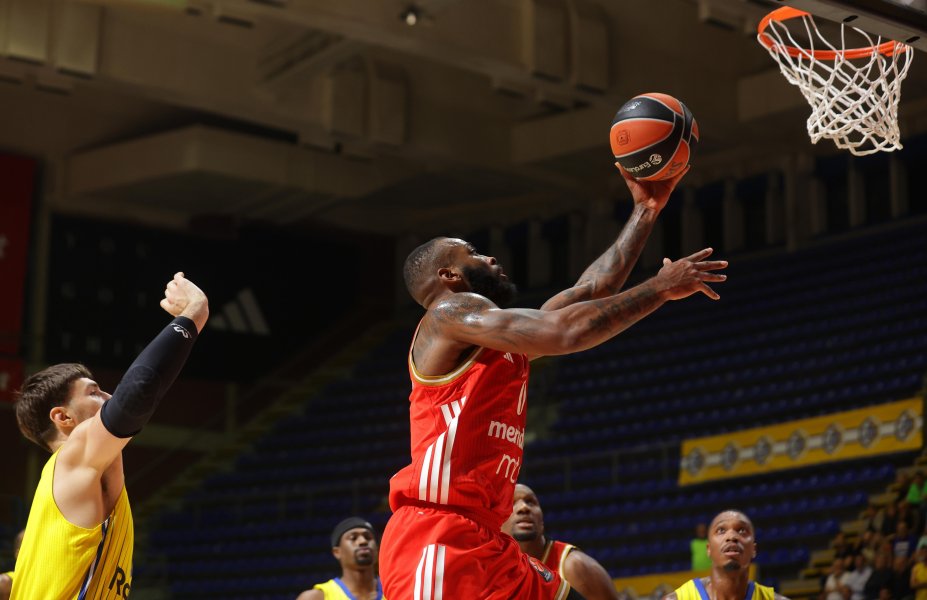 Коди Милър Макинтайър срещу Макаби Тел Авив с екипа на1