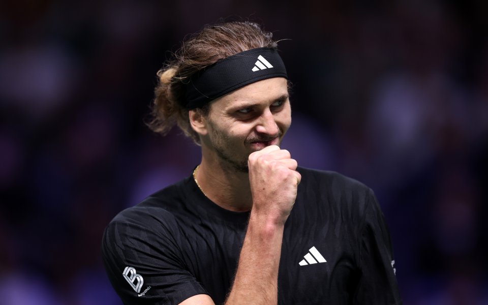 Зверев оцеля в трисетов трилър срещу Медведев на Мастърса в Париж