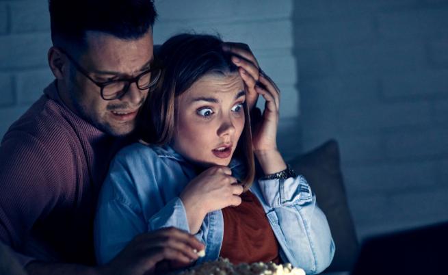 „Парадоксът на ужаса“: Как страшните филми могат да успокоят тревожността ви