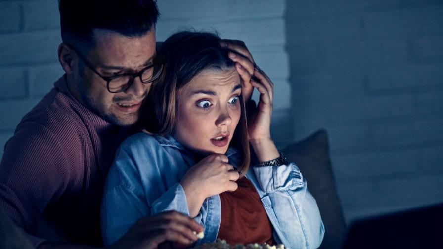 „Парадоксът на ужаса“: Как страшните филми могат да успокоят тревожността ви