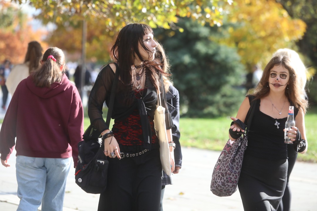 <p>Хелоуин в София</p>