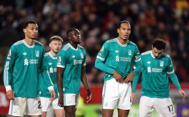 Ван Дайк: Всички работим с пълни сили, за да обърнем нещата