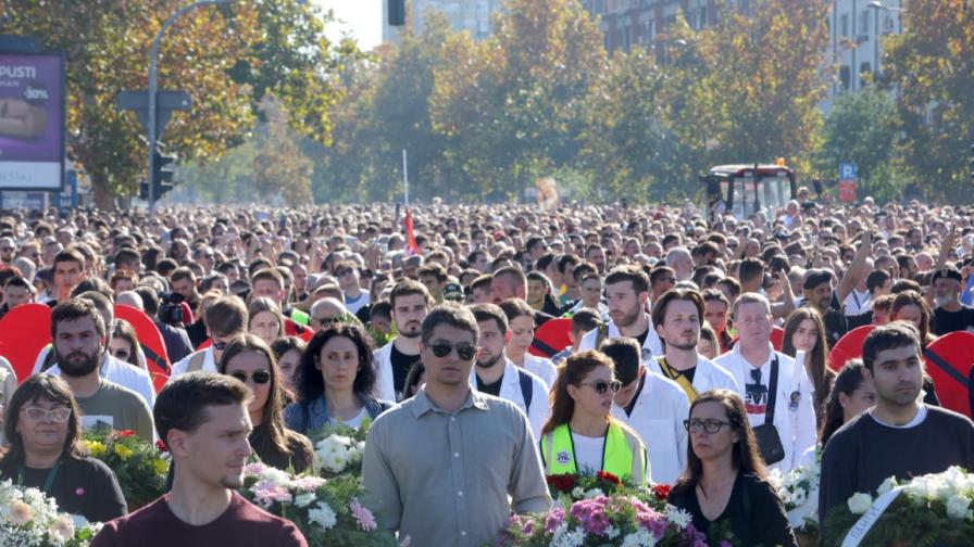 Година от ужаса в Нови Сад, над 100 хиляди на протест в Сърбия