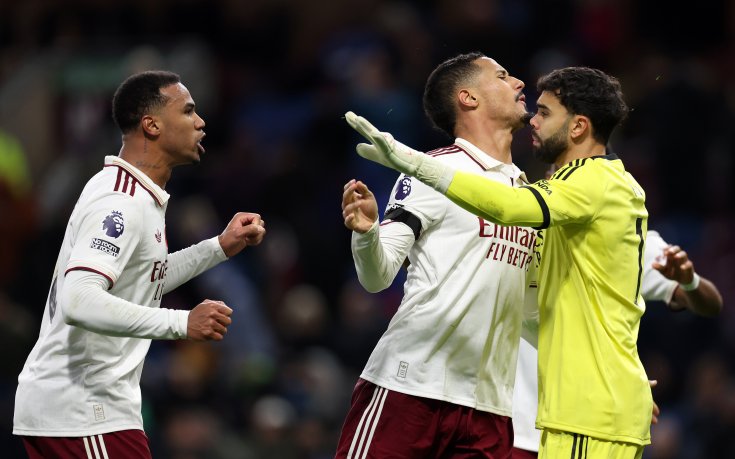 Безгрешен Арсенал надви с лекота Бърнли, убедителни победи за Кристъл Палас и Фулъм