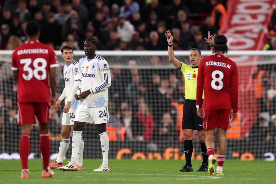 Ливърпул Астън Вила1