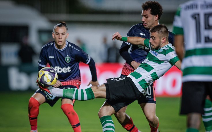 Галерия от снимки от мъжката битка между Черно море и Лудогорец