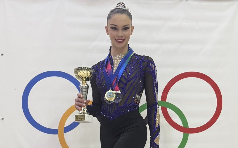 Деница Минкова спечели два златни медала в София