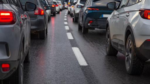 Две катастрофи причиниха задръстване на "Тракия", засилен трафик за Великден