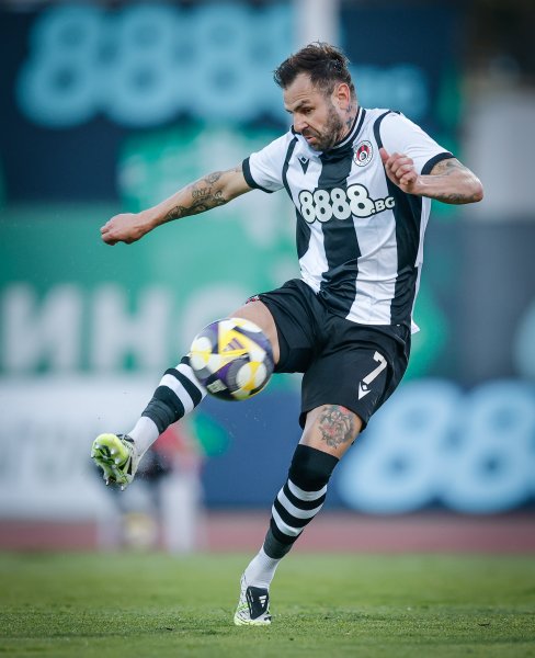 Берое Локомотив София1