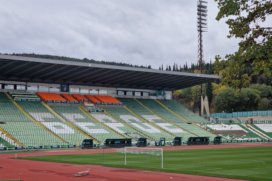 Ремонт на Спортна база Берое в Стара Загора1