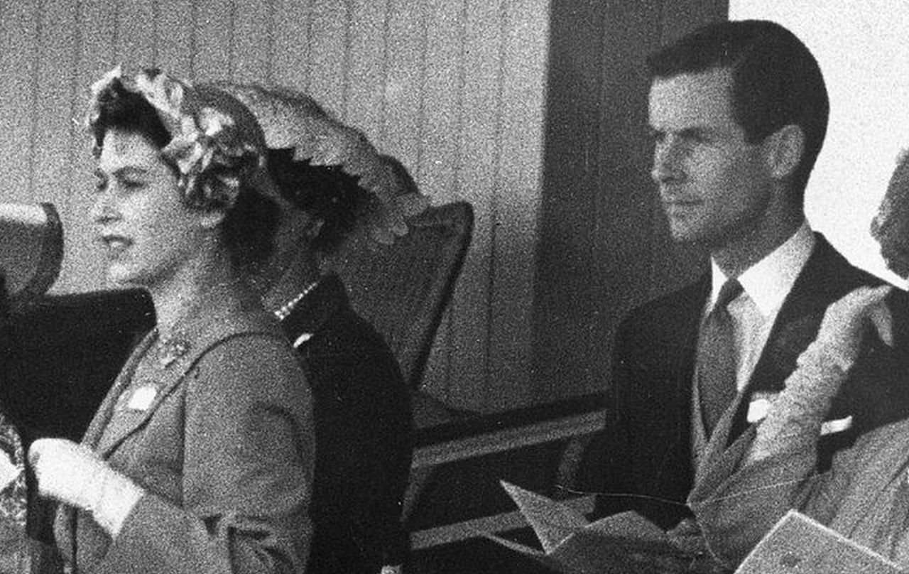 „Щеше да бъде лишена от всичко“: Неразказаната история за забранената любов на принцеса Маргарет