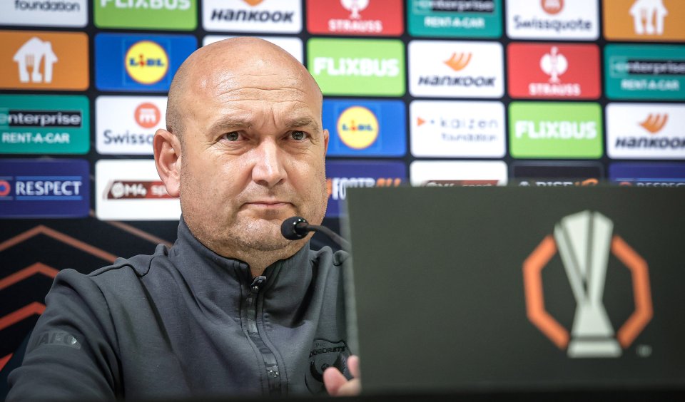 Пресконференция на Тодор Живондов и Антон Недялков преди Ференцварош Лудогорец1