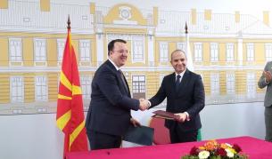 България и РСМ подписаха споразумението за изграждане на железопътен тунел