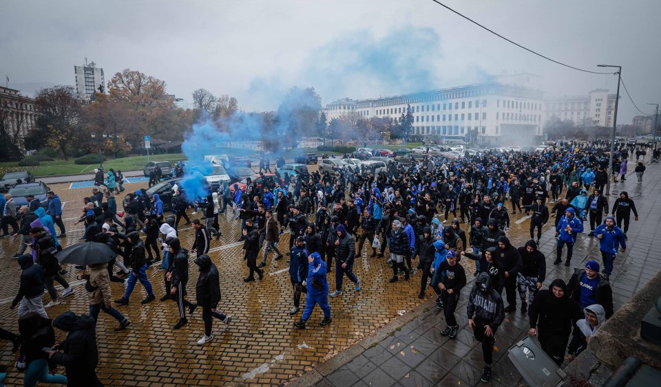 Шествие на феновете на Левски преди дербито с ЦСКА1