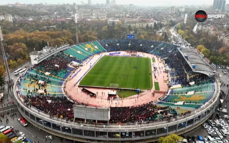 Атмосферата преди голямото дерби между Левски - ЦСКА