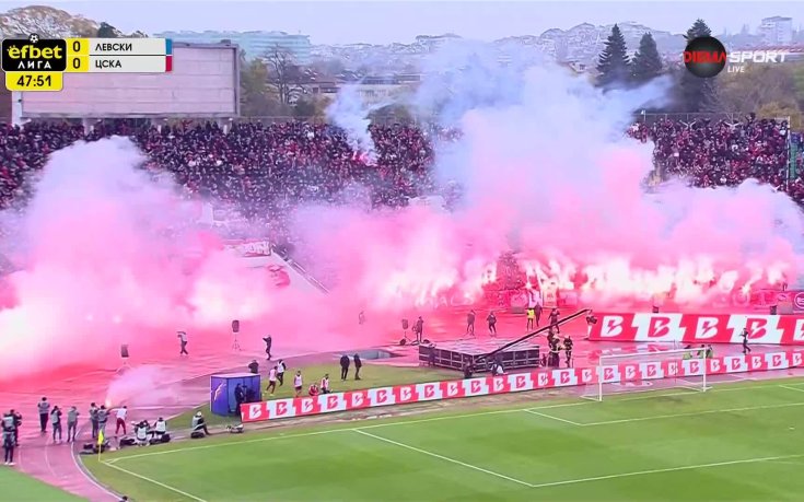 Хореографията на ЦСКА в началото на второто полувреме в дербито с Левски