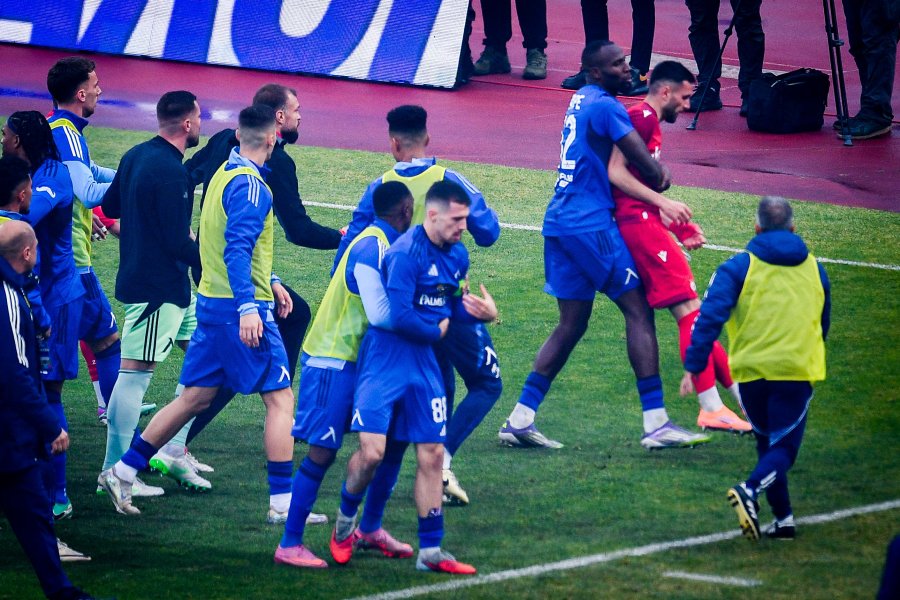 Брутално меле Левски ЦСКА1