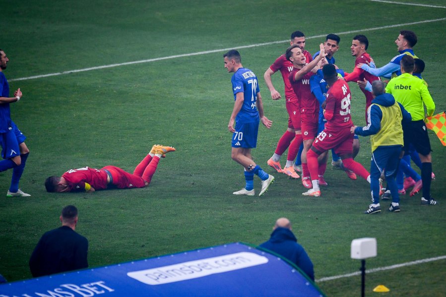 Брутално меле Левски ЦСКА1