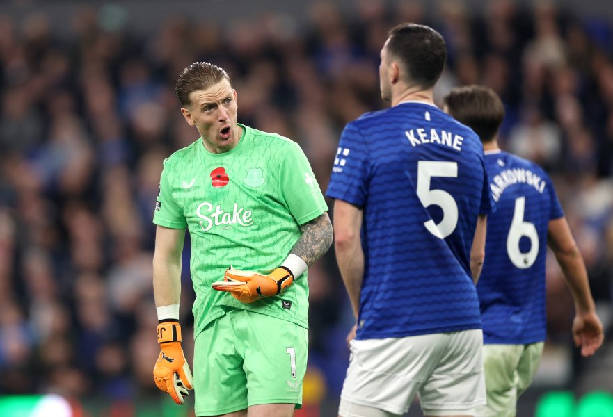 Евертън Фулъм1