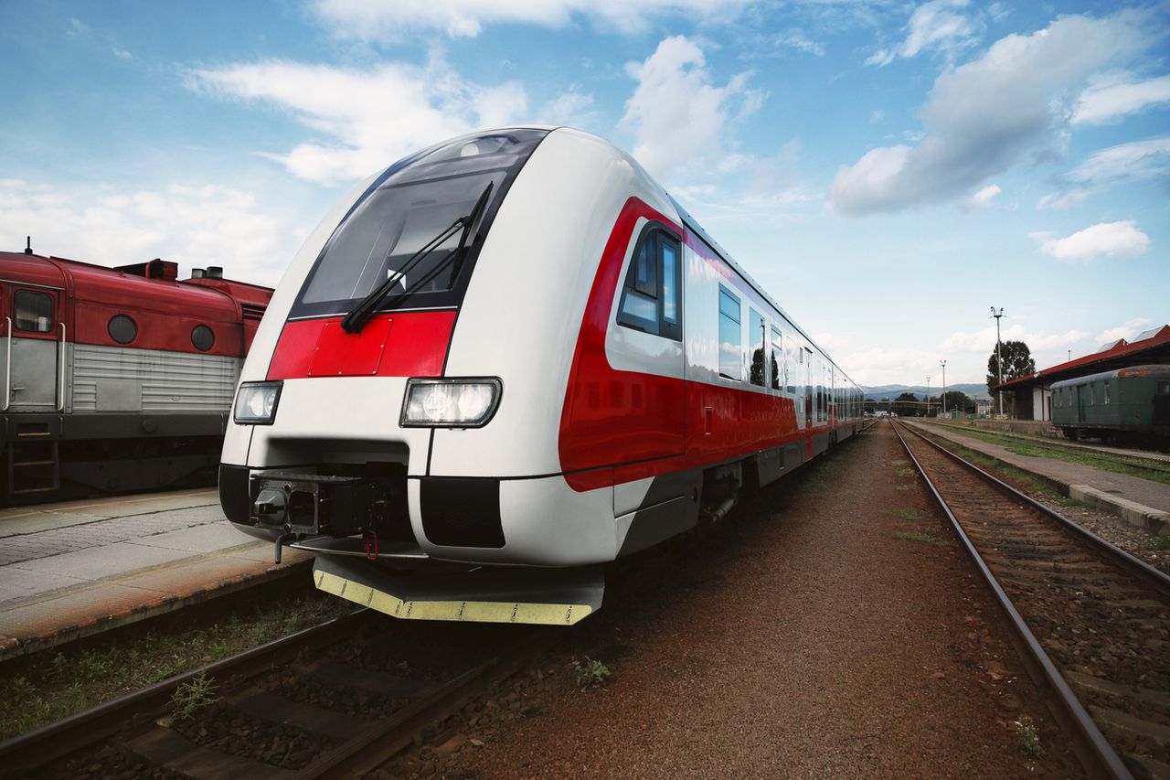 Два влака се сблъскаха в Словакия тази вечер, има ранени