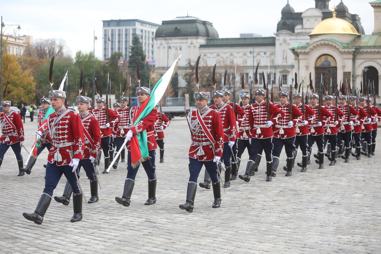 <p>Президентът Радев посрещна ливанския си колега Жозеф Аун в София.</p>