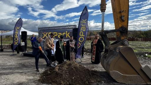 Атанас Стоянов, кмет на община Сандански, Стоян Колев, изпълнителен директор на „Тринити Кепитъл“, отец Георги Танчев, архиерейски наместник на Санданска духовна околия