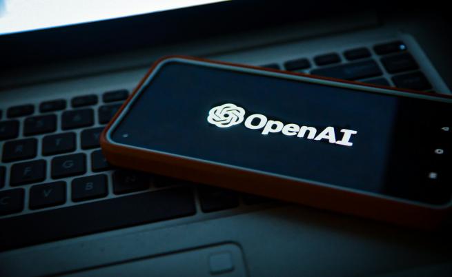 Български учен е сред изследователите на OpenAI за нов воден знак в AI текстове