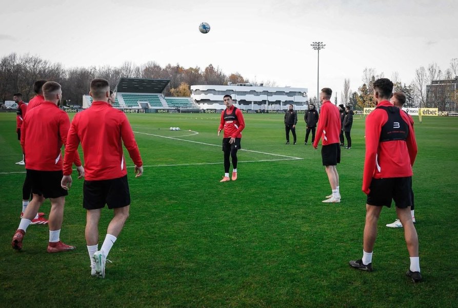 Тренировка на младежкия национален отбор по футбол1