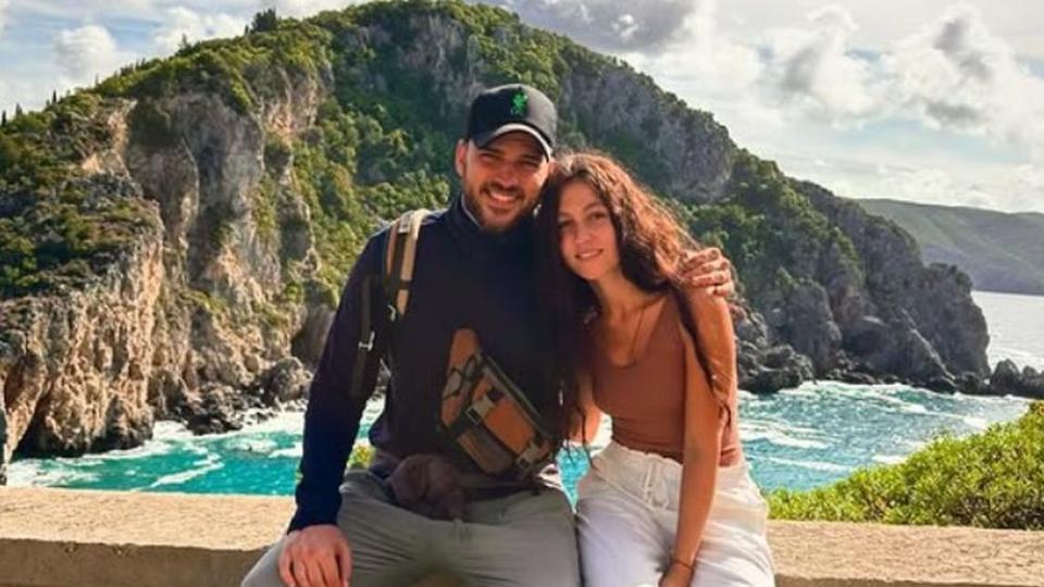 Актьорът Алекс Иванов от "Братя" се сгоди на сцената