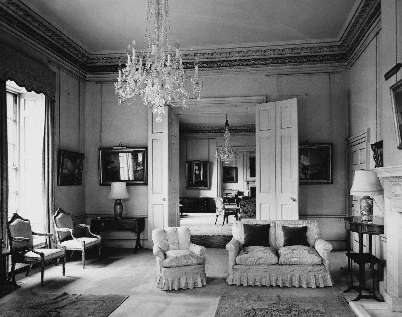 <p>No. 10 Downing Street &ndash; мястото, където световните лидери обсъждат политика и се вземат решения, определящи съдбата на нацията</p>