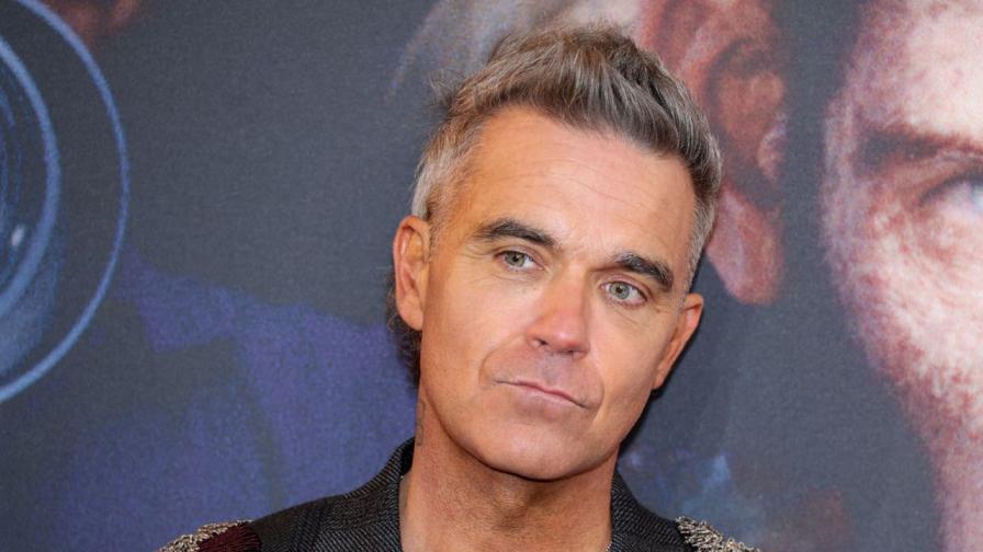 Роби Уилямс обвинява медикаментите за отслабване за влошеното си зрение