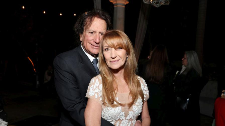 „Никога нямаше да се получи по-рано“: Джейн Сиймур срещна любовта на 70