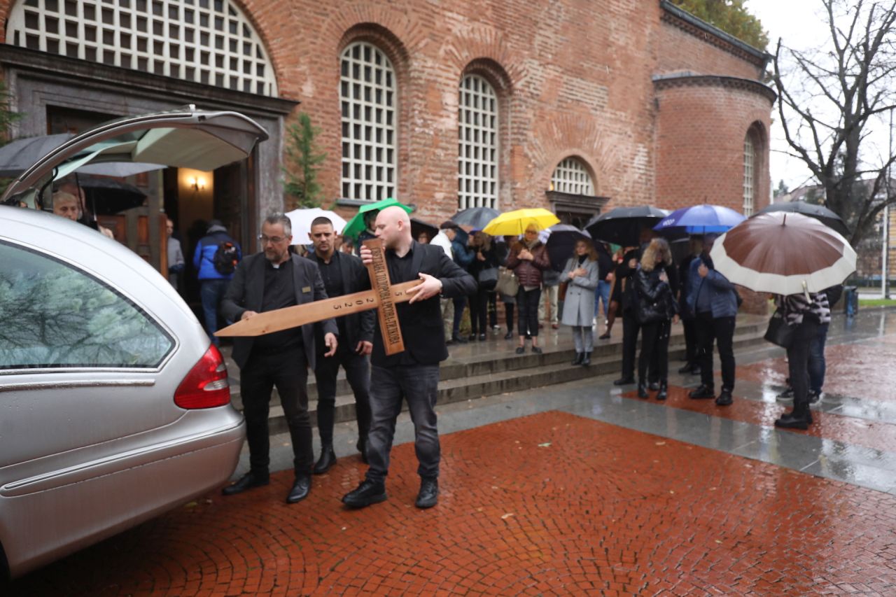 <p>Последно сбогом с астроложката Светлана Тилкова &ndash; Алена</p>