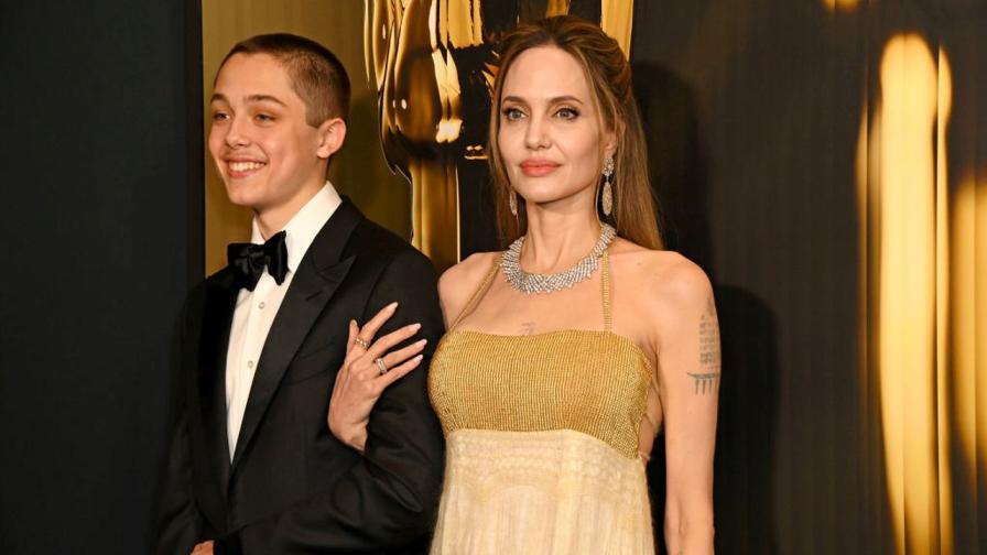 Синът на Анджелина Джоли с нова дръзка визия (СНИМКИ)