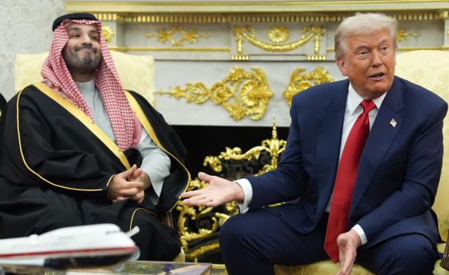 Тръмп се срещна с принца на Саудитска Арабия, обяви 600 млрд. долара инвестиции