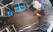 Мъж подпали жена в метрото в Чикаго, обвиниха го в тероризъм