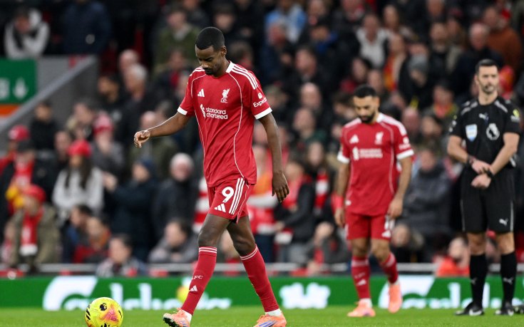 Исторически провал за Александър Исак в Ливърпул