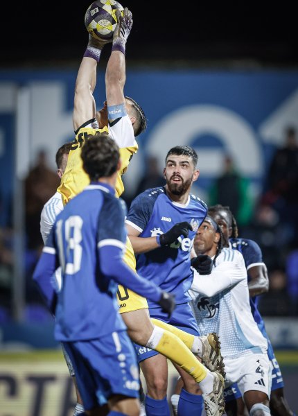 Монтана Левски1