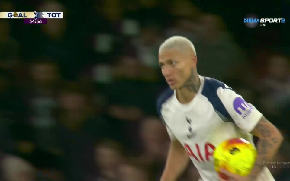 Уау! Ричарлисон вкара страхотен гол срещу Арсенал