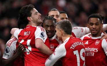 СНИМКИ: Най-интересните кадри от дербито Арсенал - Тотнъм