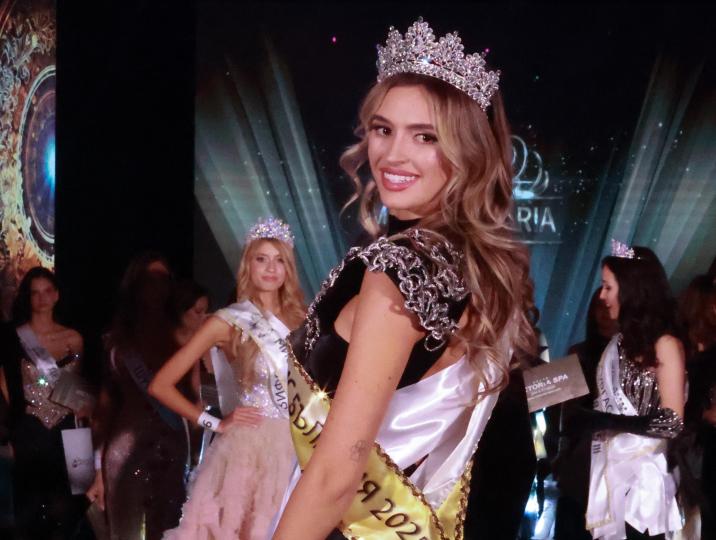 Симона Бакърджиева е новата „Мис България 2025“ - снимка 3