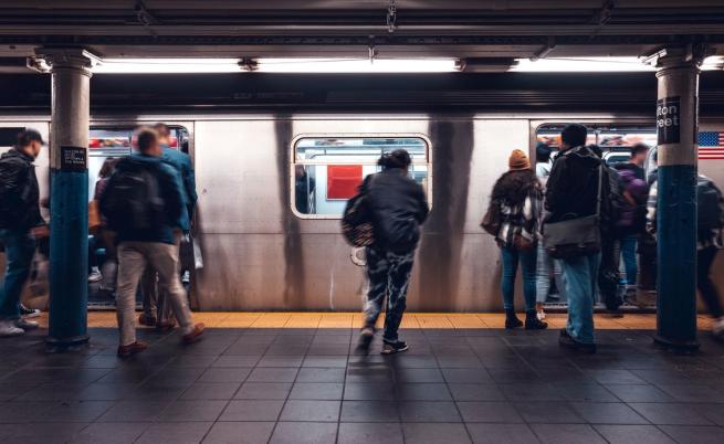 Жена, осакатена от инцидент с влак, спечели $82 млн. обезщетение