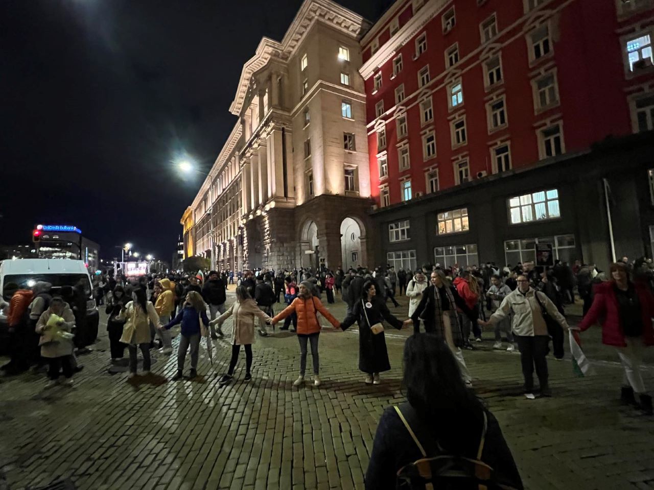 <p>Протест срещу Бюджет 2026 - "Триъгълникът на властта" под обсада.</p>