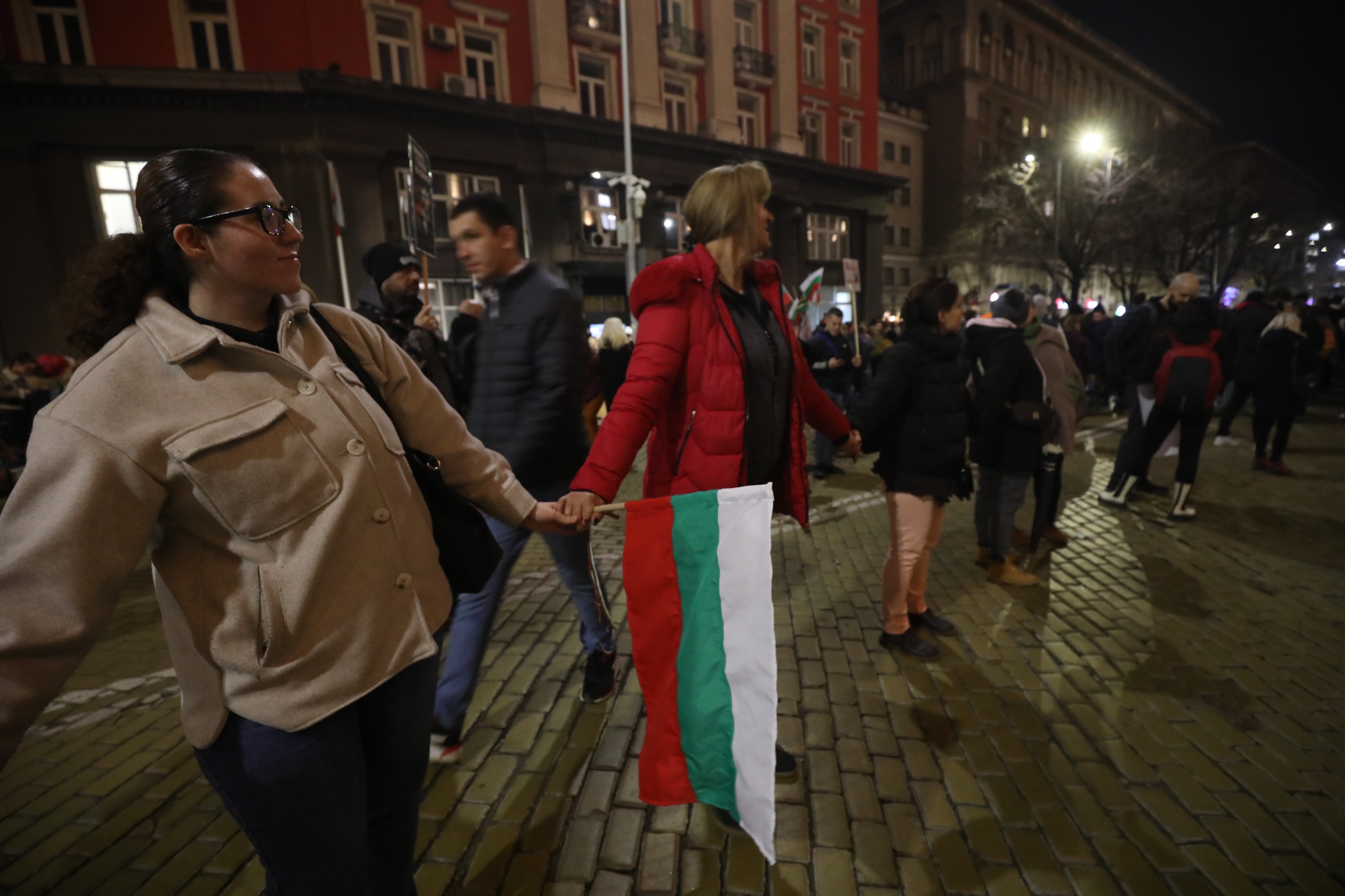 <p>Протест срещу Бюджет 2026 - "Триъгълникът на властта" под обсада.</p>