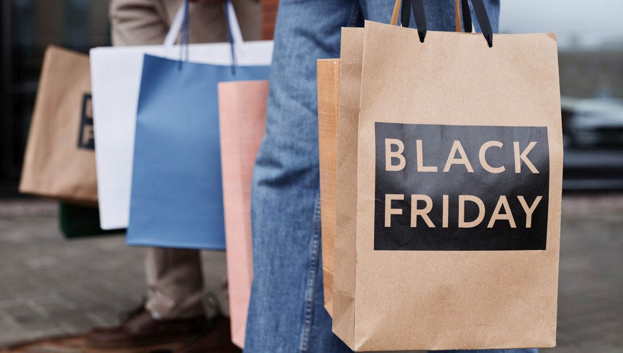 Черният петък: Мрачната истинска история зад най-големия ден на отстъпките