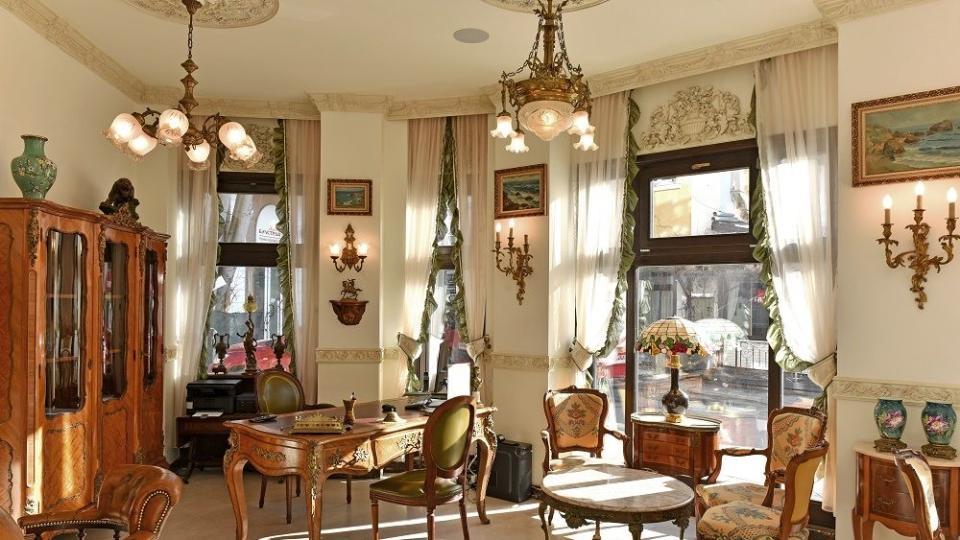 От 1905 до днес: сградата, която пази история и създава преживявания