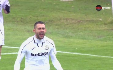 Лазар Марин изведе Славия напред