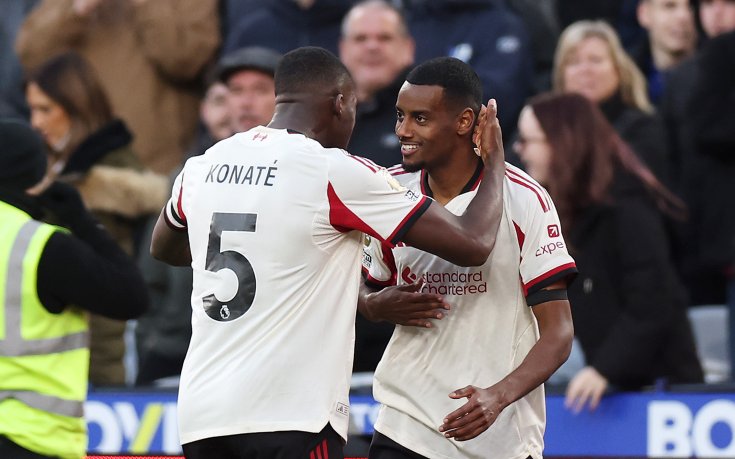 Ливърпул се събуди и спря пропадането, а Исак най-после се 